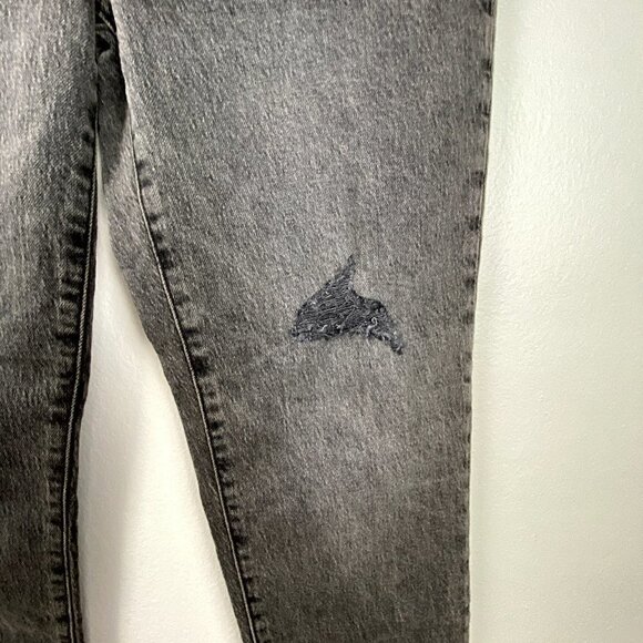 MADEWELL | The Perfect Vintage Jean Black Knee Rip 26 - Picture 7 of 11